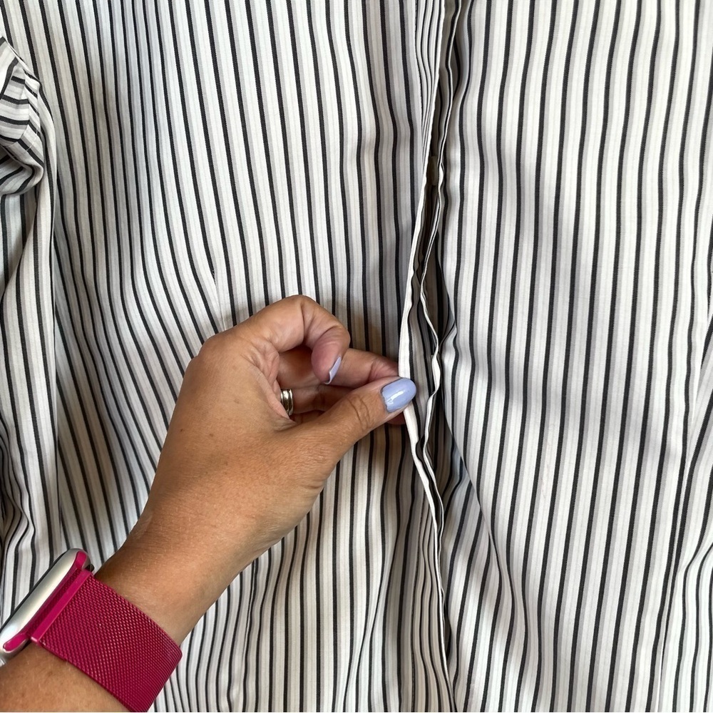 Chicos No Iron Black White Tan Stripe Button Front Long Sleeve Shirt Cotton LG - Picture 3 of 8